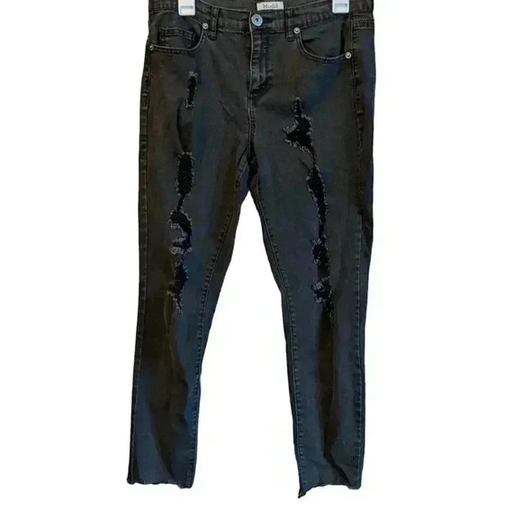 Mudd Black Distressed Ripped Cropped Skinny Jeans Size 11 - Picture 1 of 7